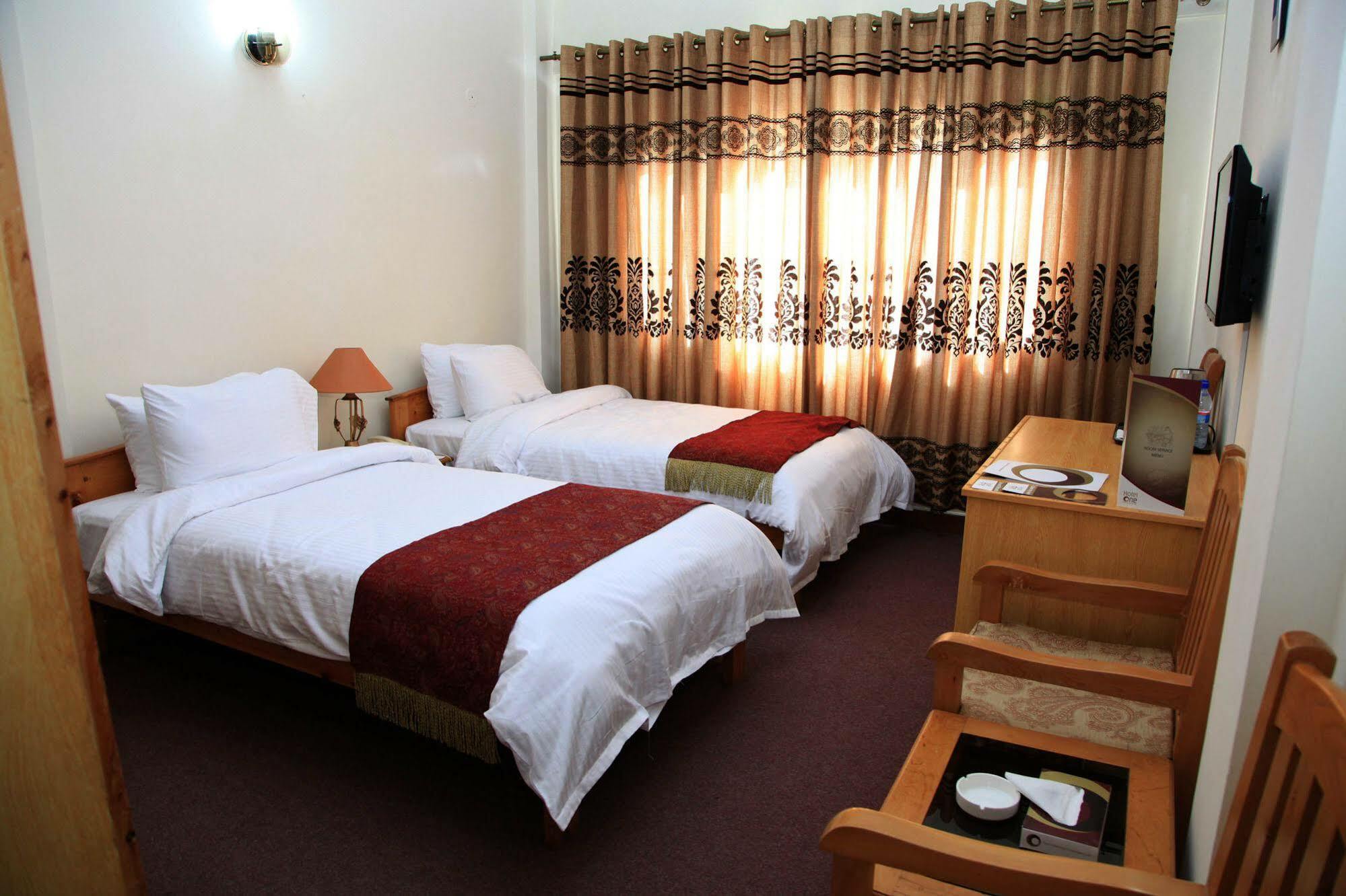 Hotel One סקרדו מראה חיצוני תמונה