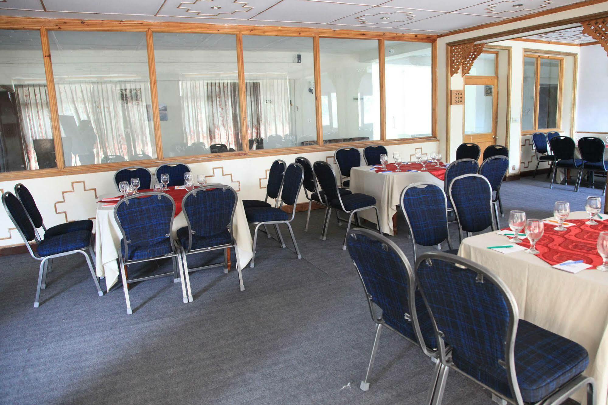 Hotel One סקרדו מראה חיצוני תמונה